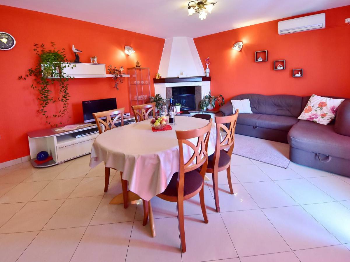 Apartment Laurus-2 By Interhome Laurana Esterno foto